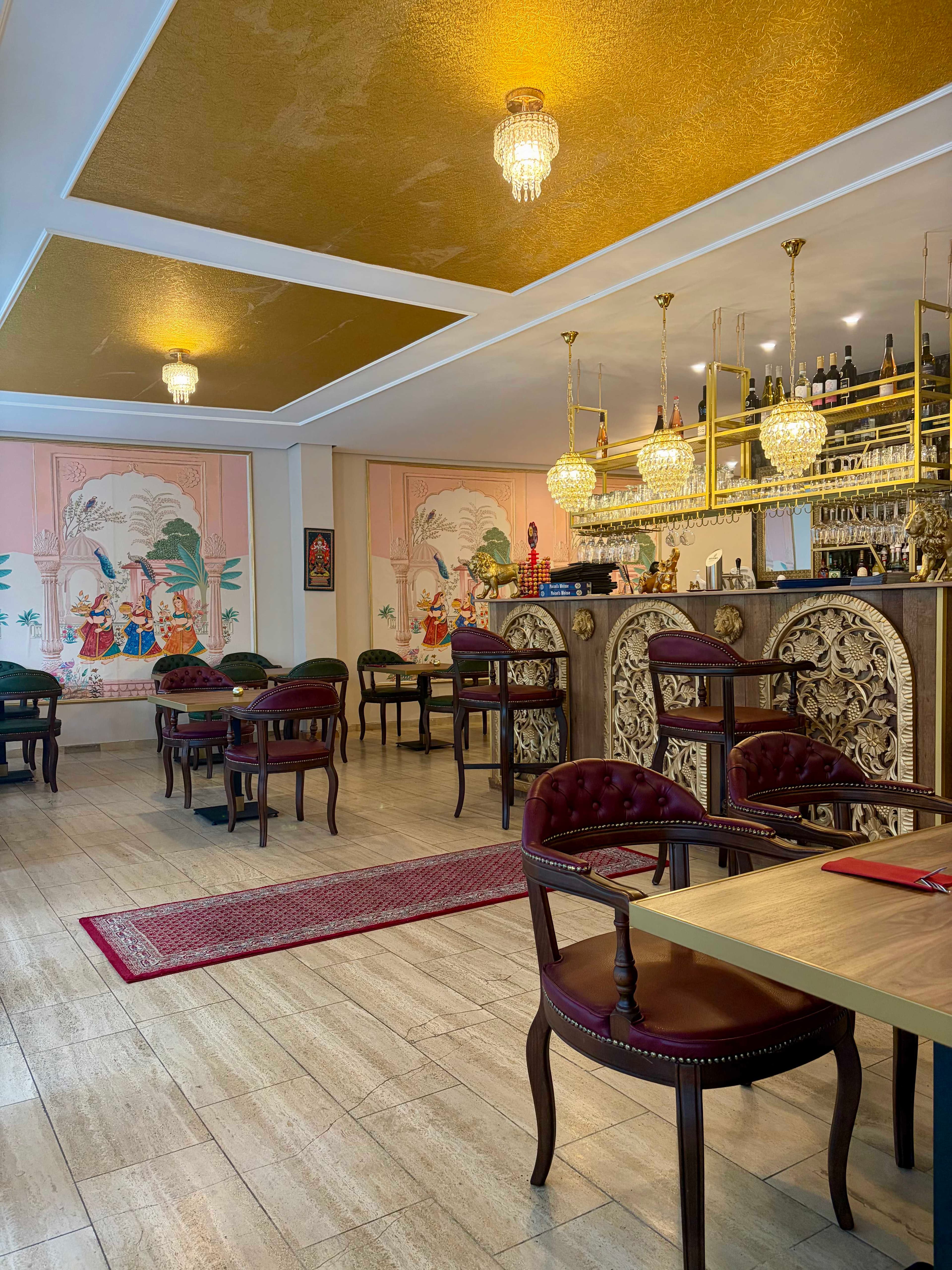 Restaurant Ambiance